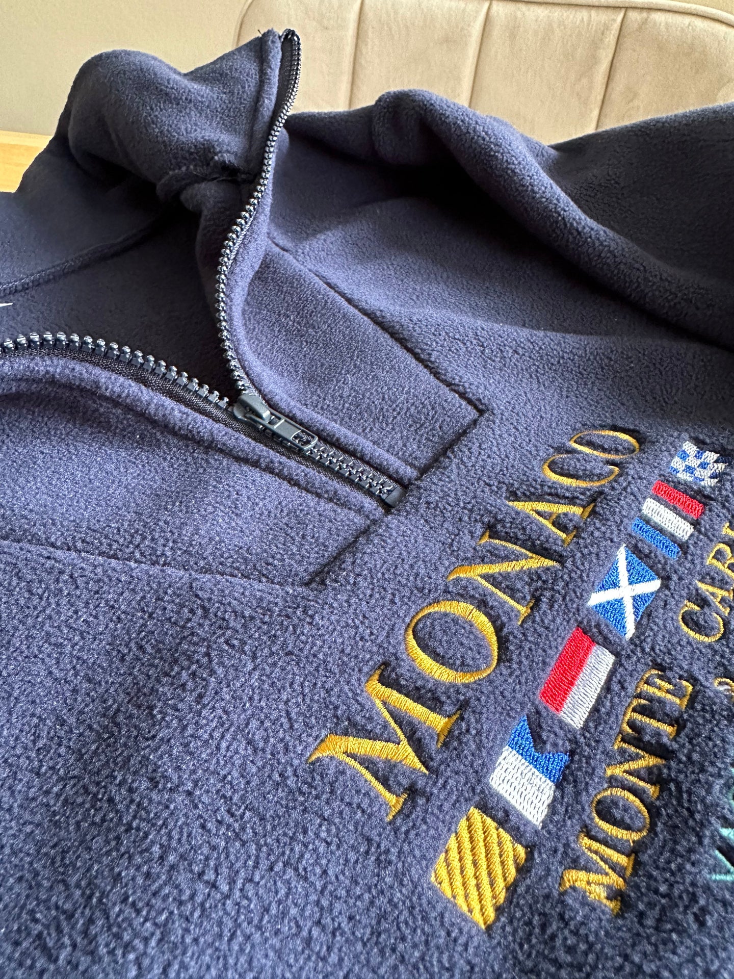 Monaco-Pullover mit Reißverschluss