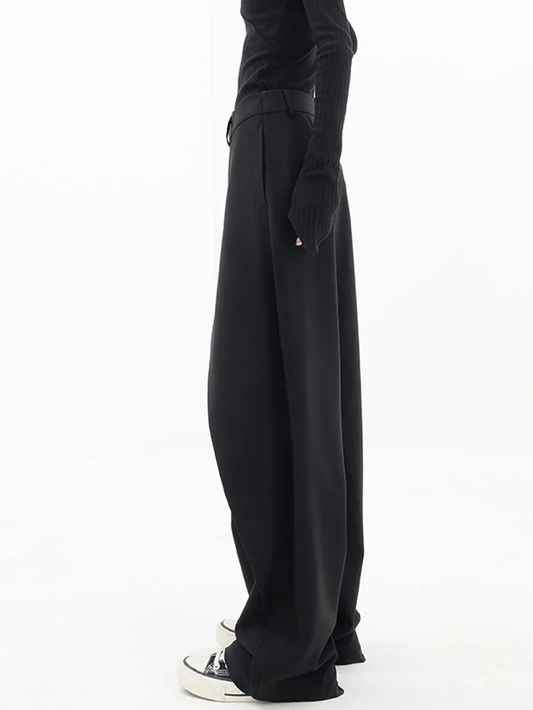 Pantalon large asymétrique avec boutons