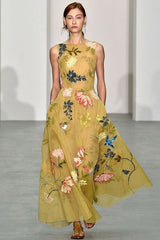 Robe longue jaune à imprimé floral et col rond