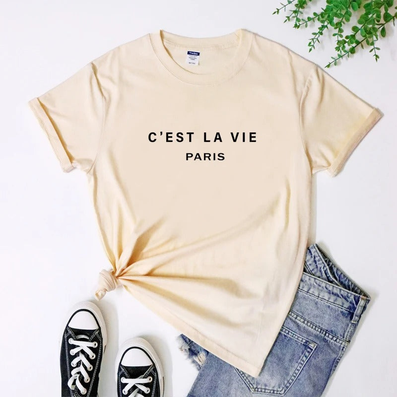 Bonita camiseta clásica de mujer para las vacaciones en París