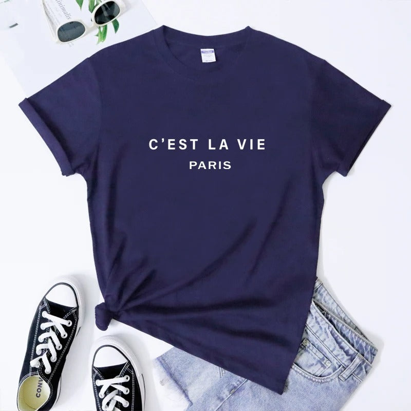 Schönes klassisches Damen-T-Shirt für den Urlaub in Paris